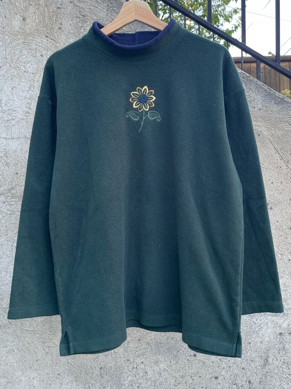 Vintage 90s Top Stitch by Morning Sun sunflower embroidered fleece pullover